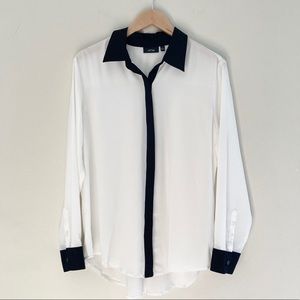 NWOT Apt. 9 White/Black Collar ButtonUp Blouse S-L